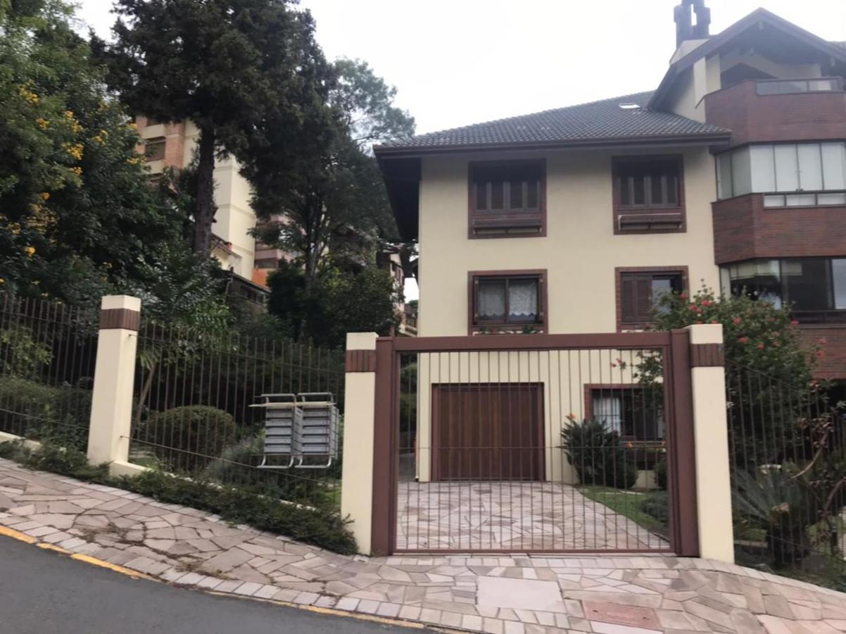 Charme Apartamento Centro De Gramado Eksteriør bilde