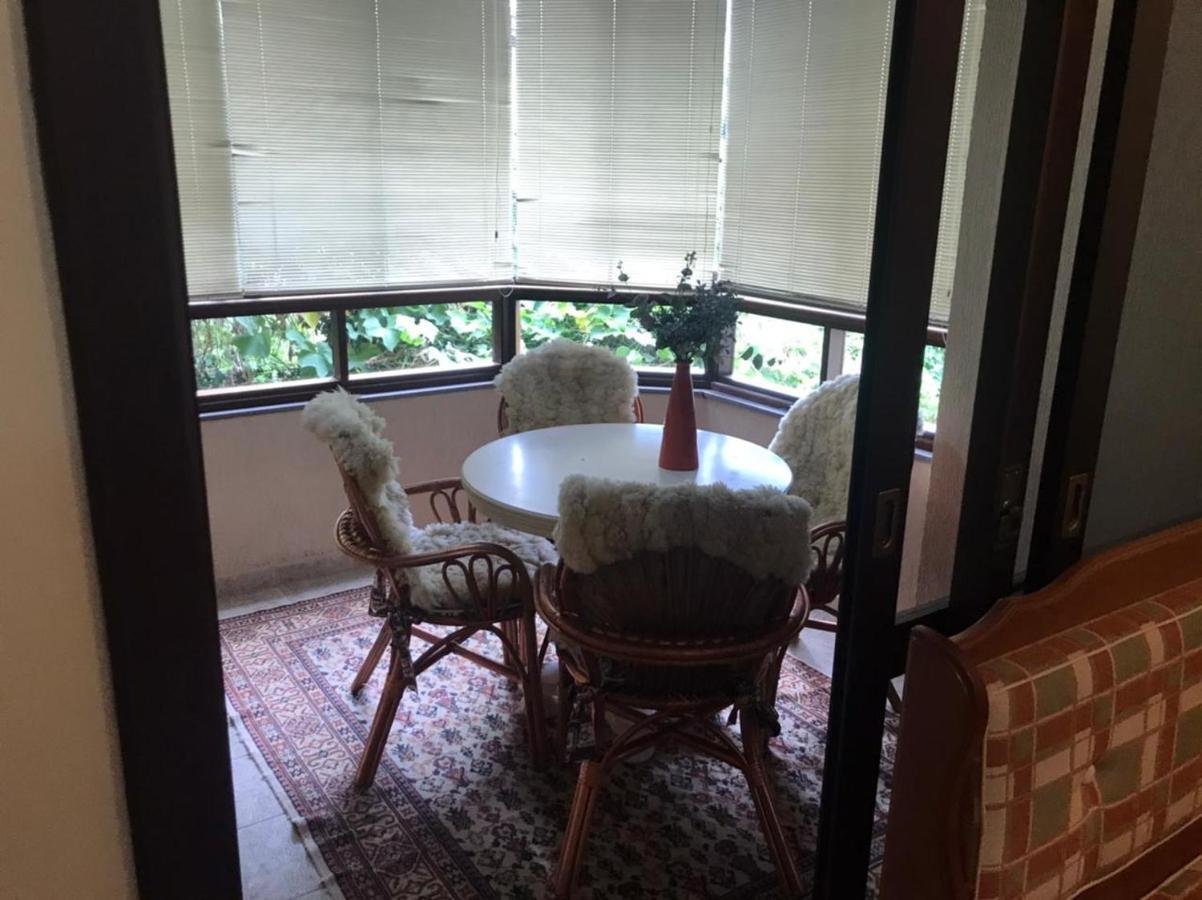 Charme Apartamento Centro De Gramado Eksteriør bilde