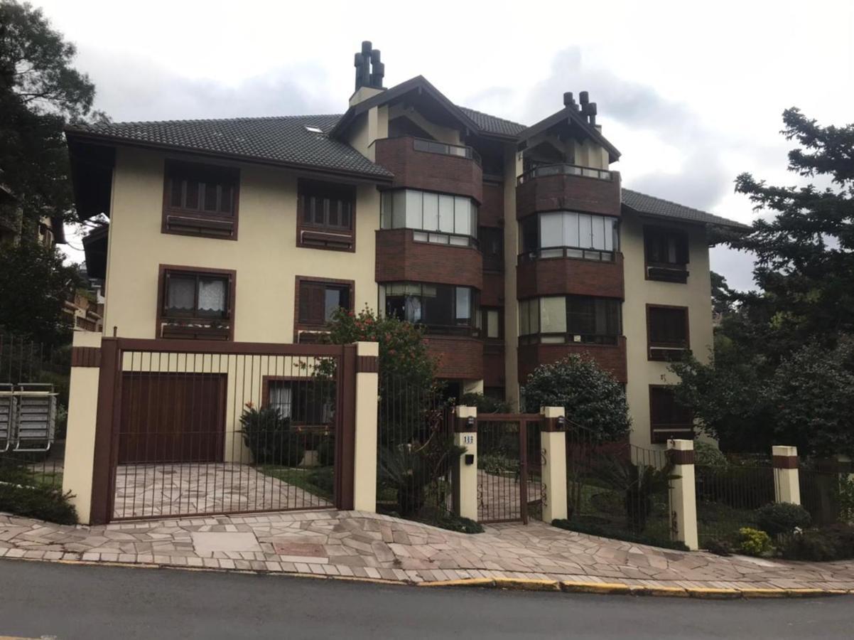 Charme Apartamento Centro De Gramado Eksteriør bilde