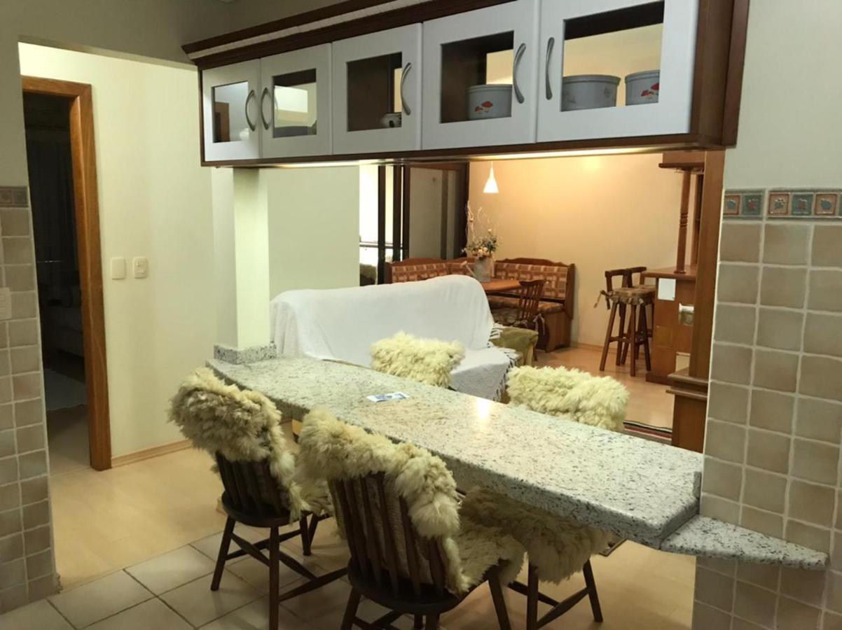 Charme Apartamento Centro De Gramado Eksteriør bilde